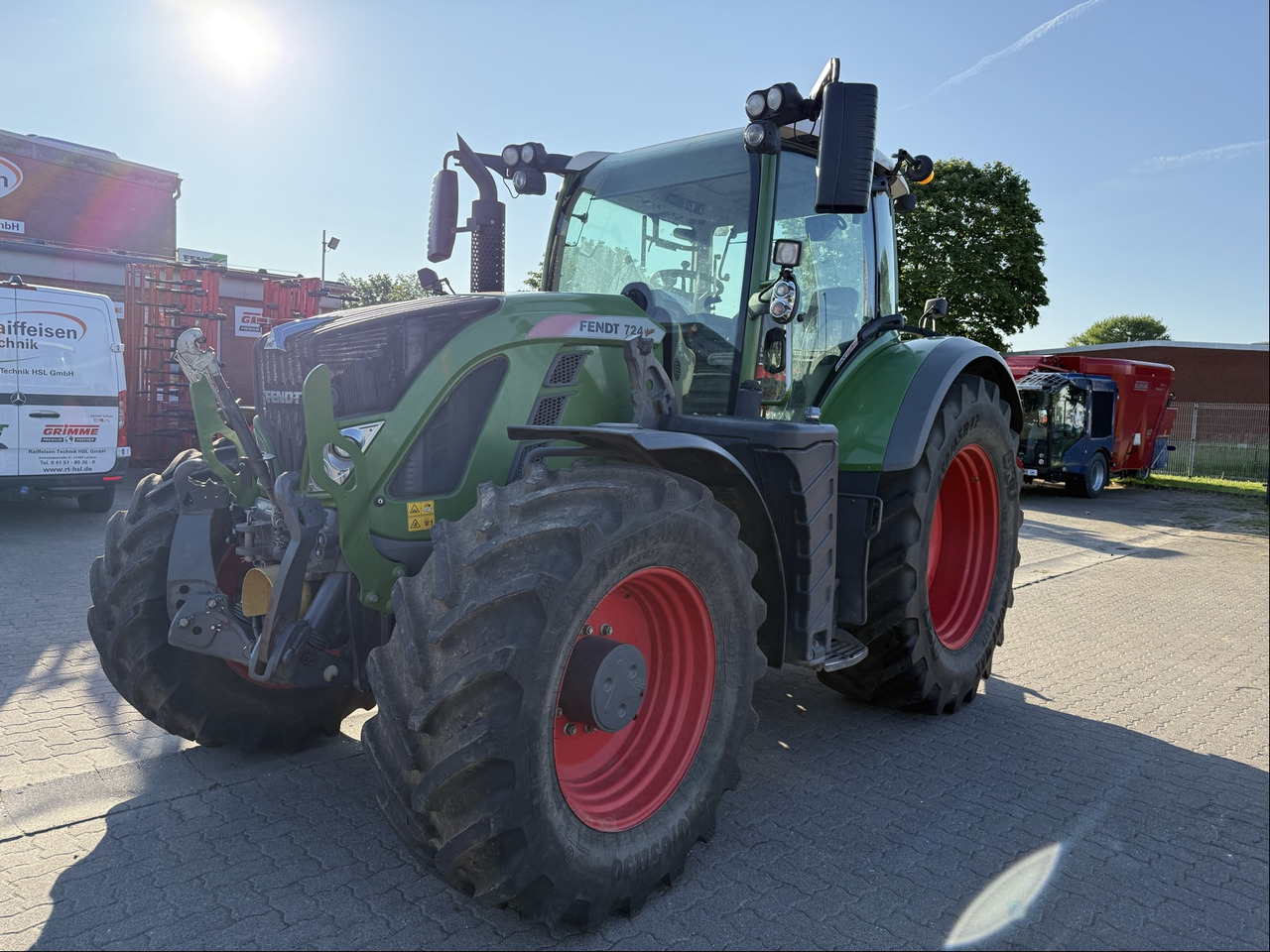 Fendt 724 Vario S4 ProfiPlus - Trator: foto 1 Fendt 724 Vario S4 ProfiPlus - Trator: foto 1