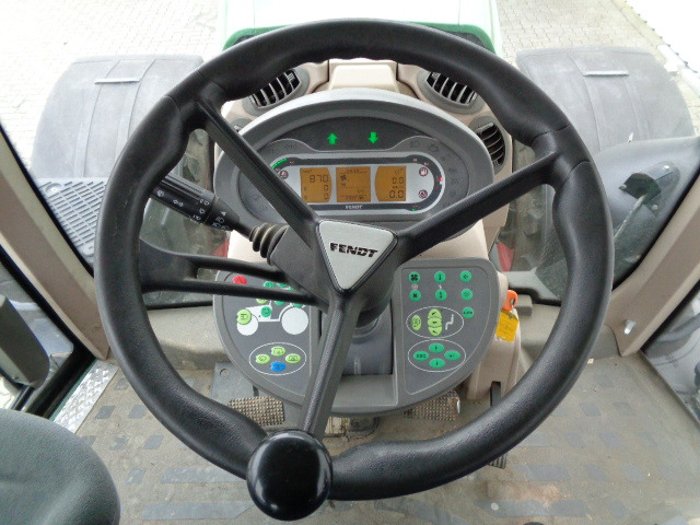 Fendt 824 Vario S4 ProfiPlus - Trator: foto 2 Fendt 824 Vario S4 ProfiPlus - Trator: foto 2