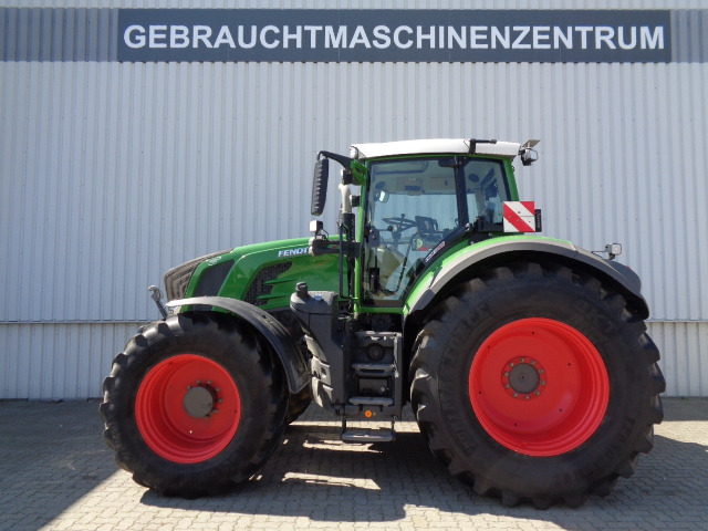 Fendt 824 Vario S4 ProfiPlus - Trator: foto 1 Fendt 824 Vario S4 ProfiPlus - Trator: foto 1