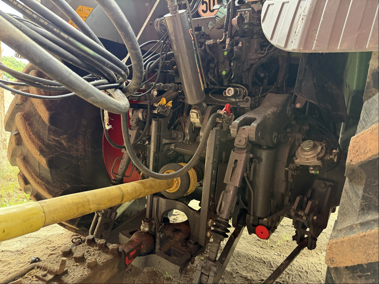 Fendt 828 Vario S4 ProfiPlus - Trator: foto 3 Fendt 828 Vario S4 ProfiPlus - Trator: foto 3