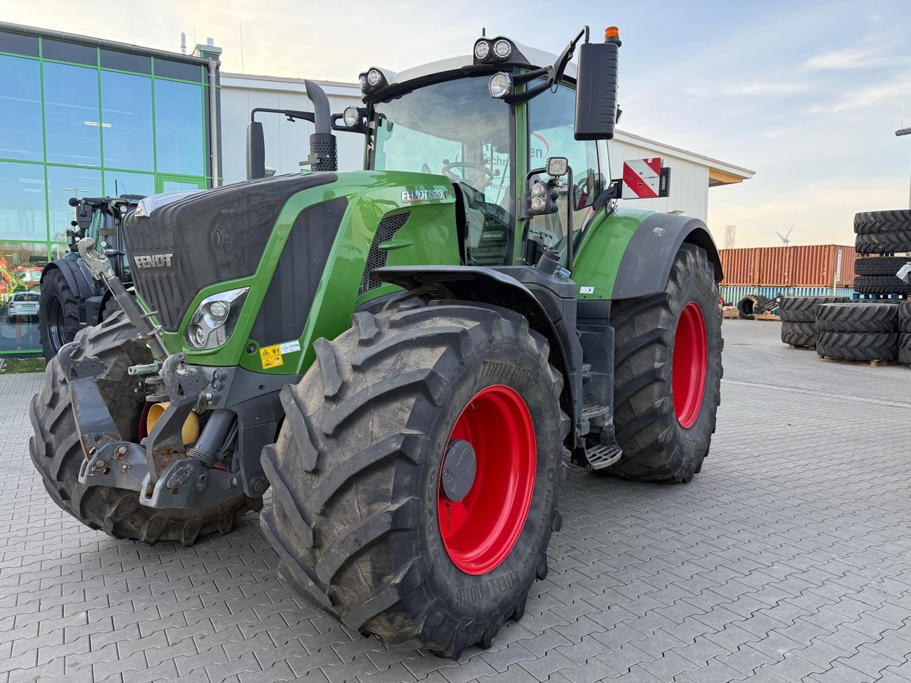Fendt 828 Vario S4 ProfiPlus - Trator: foto 1 Fendt 828 Vario S4 ProfiPlus - Trator: foto 1
