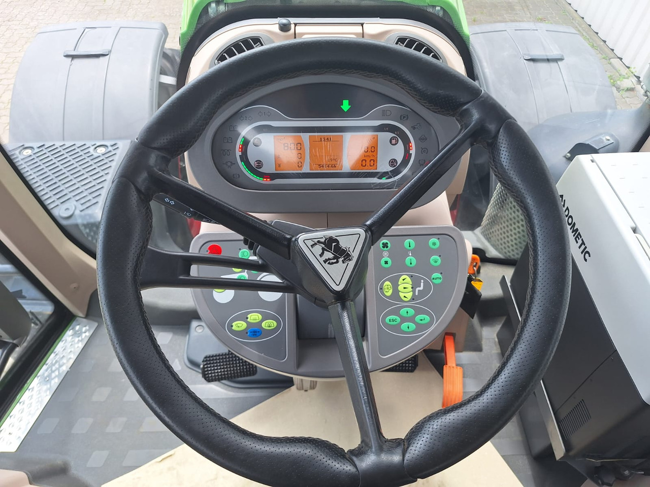 Fendt 828 Vario S4 ProfiPlus - Trator: foto 3 Fendt 828 Vario S4 ProfiPlus - Trator: foto 3