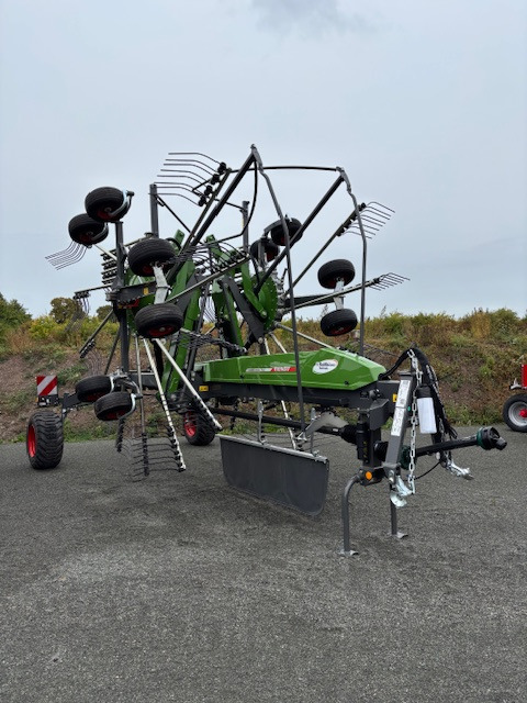 Fendt Former 1000 C PRO - Ancinho enleirador: foto 1 Fendt Former 1000 C PRO - Ancinho enleirador: foto 1