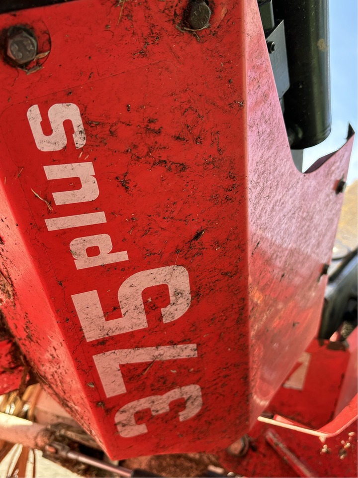 Fendt Katana 65 S4 - Colheitadeira: foto 1 Fendt Katana 65 S4 - Colheitadeira: foto 1