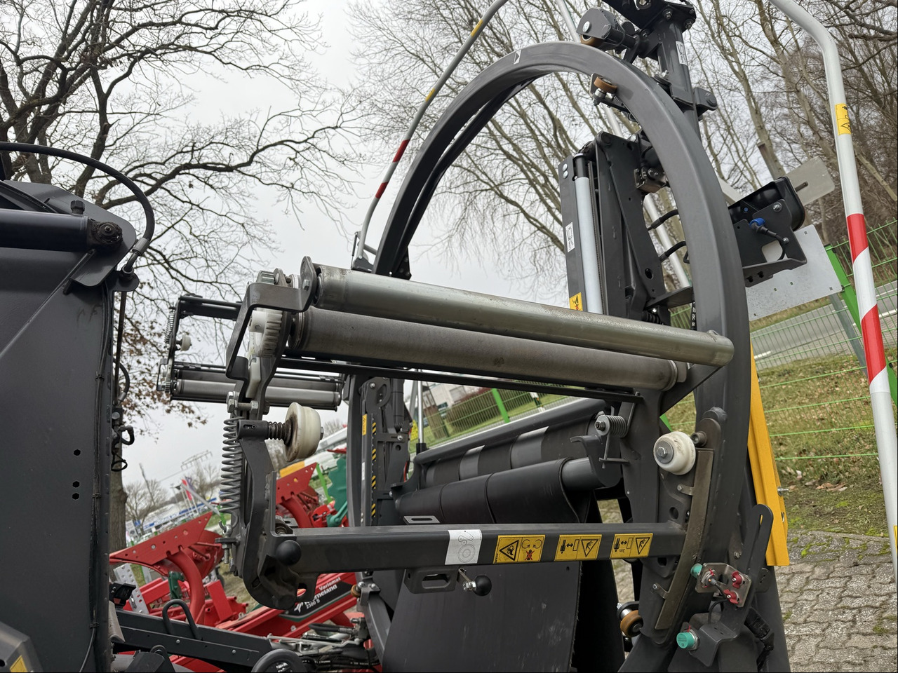 Fendt Rotana 160V Combi - Máquina para produção de feno: foto 2 Fendt Rotana 160V Combi - Máquina para produção de feno: foto 2