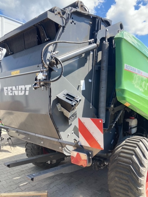 Fendt Rotana 180 V Xtra - 25 Messer - Máquina para produção de feno: foto 2 Fendt Rotana 180 V Xtra - 25 Messer - Máquina para produção de feno: foto 2