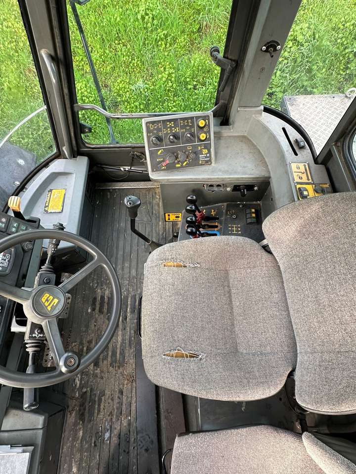 JCB Fastrac - Trator: foto 3 JCB Fastrac - Trator: foto 3