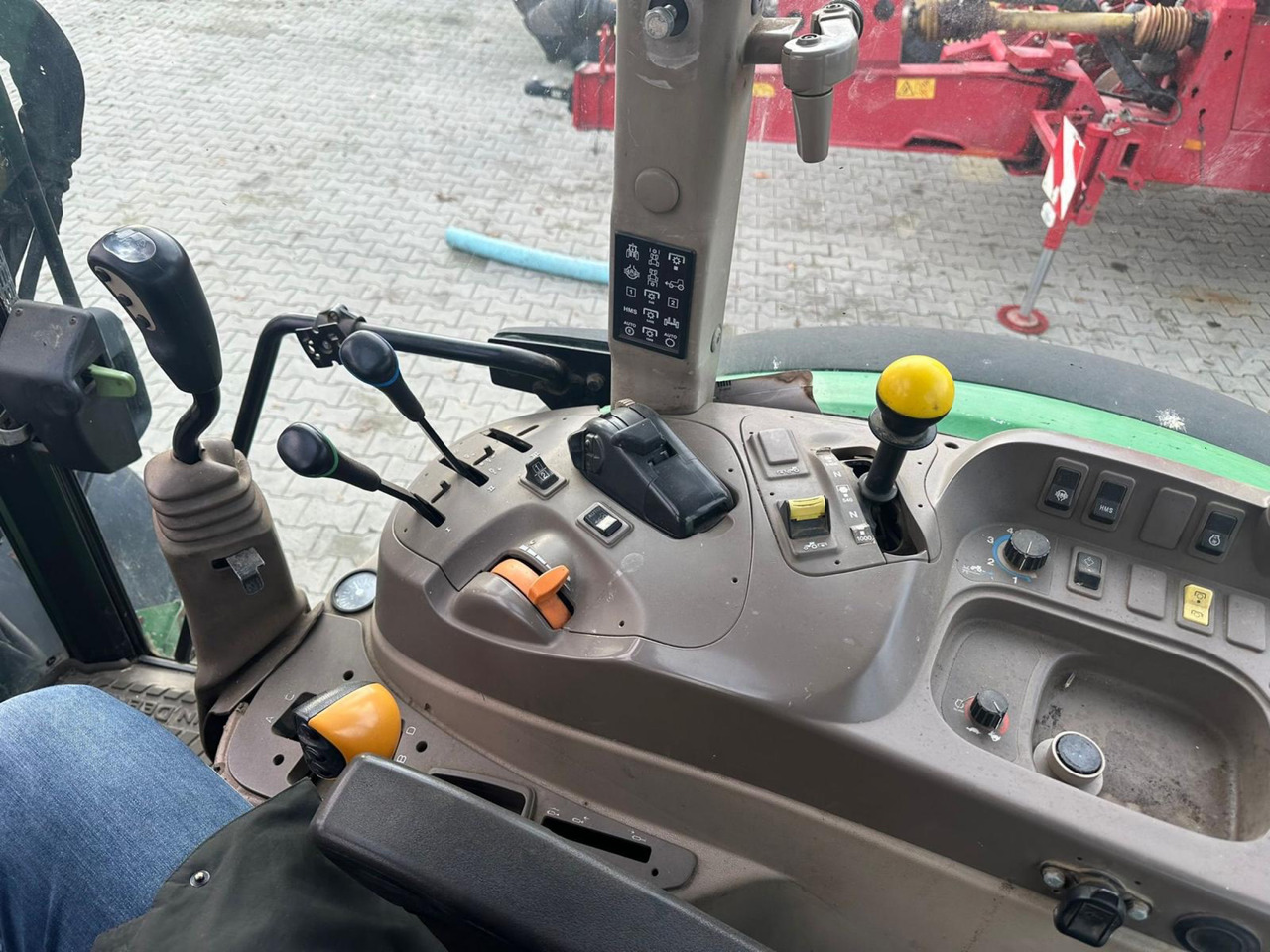 John Deere 5100 R - Trator: foto 3 John Deere 5100 R - Trator: foto 3