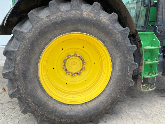 Trator John Deere 6210 R: foto 11