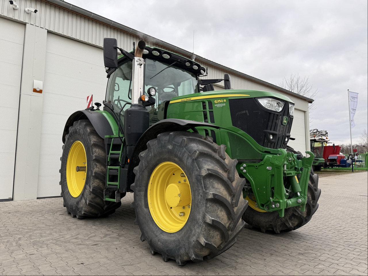 John Deere 6250 R - Trator: foto 1 John Deere 6250 R - Trator: foto 1