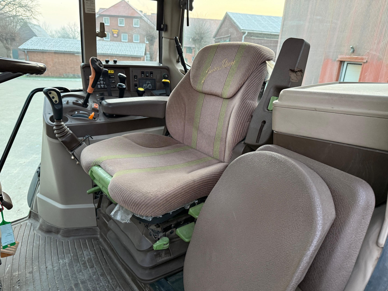 Trator John Deere 6420: foto 16