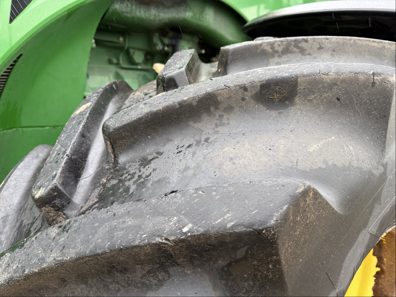 John Deere 8320 R - Trator: foto 4 John Deere 8320 R - Trator: foto 4