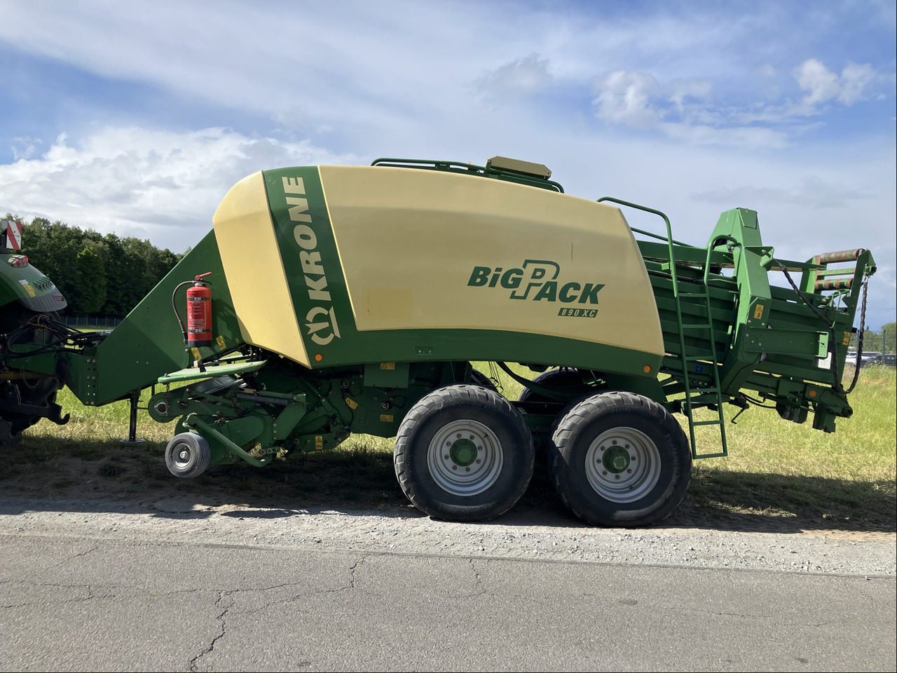 Krone Big Pack 890 XC - Enfardadeira de fardos quadrados: foto 1 Krone Big Pack 890 XC - Enfardadeira de fardos quadrados: foto 1