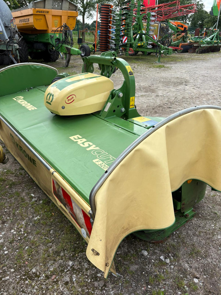 Krone Easy Cut F 320 - Gadanheira: foto 5 Krone Easy Cut F 320 - Gadanheira: foto 5