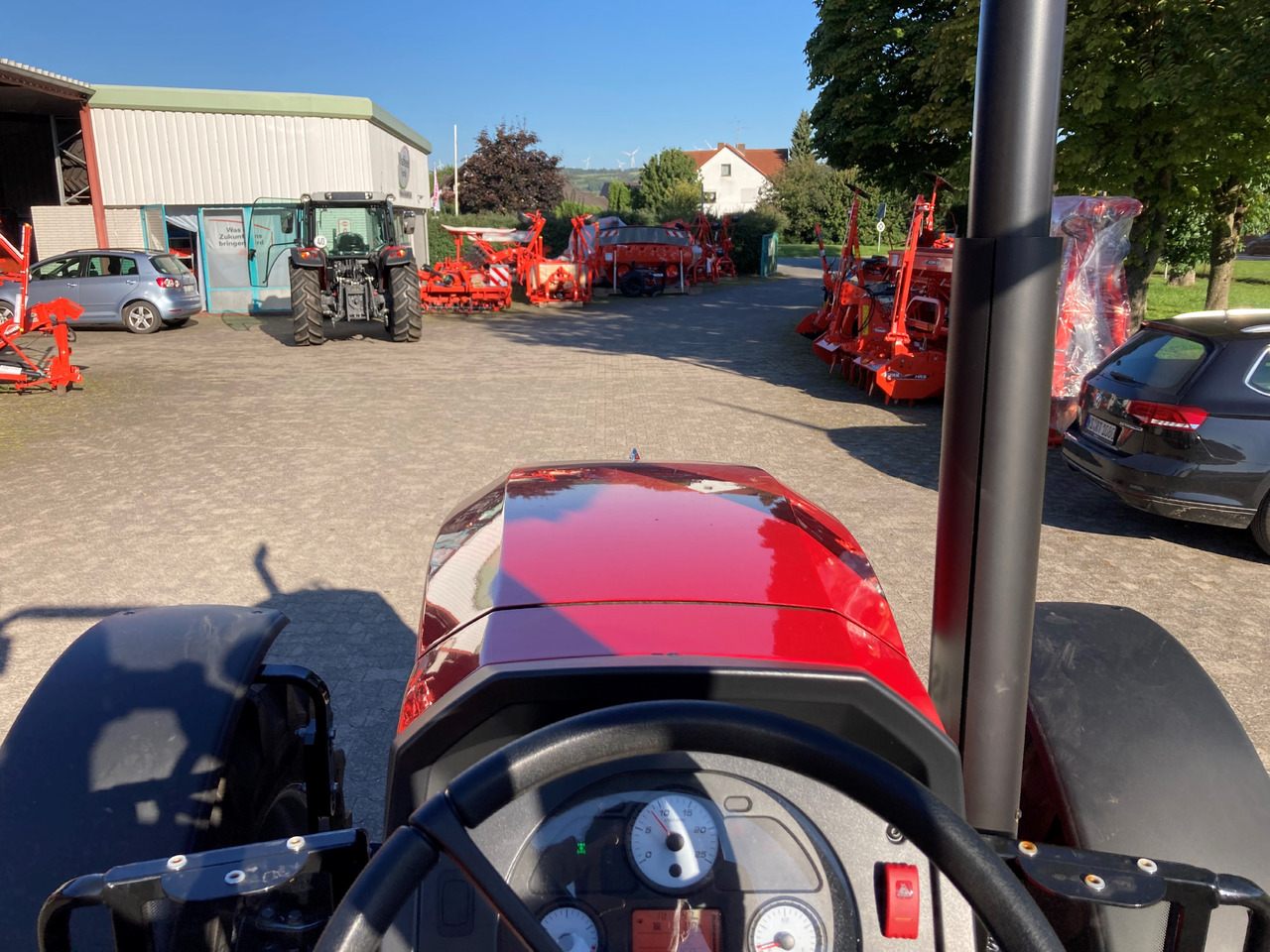 Massey Ferguson 4708 M Plattform Essential - Trator: foto 4 Massey Ferguson 4708 M Plattform Essential - Trator: foto 4