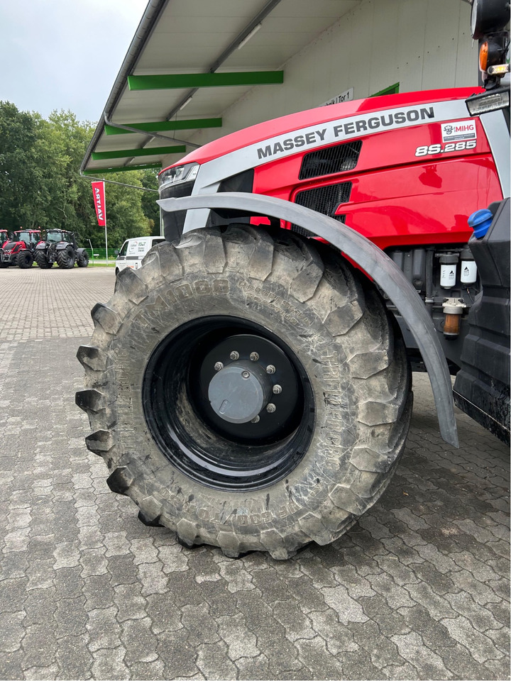 Massey Ferguson 8S.285 DynaVT Exclusive - Trator: foto 4 Massey Ferguson 8S.285 DynaVT Exclusive - Trator: foto 4