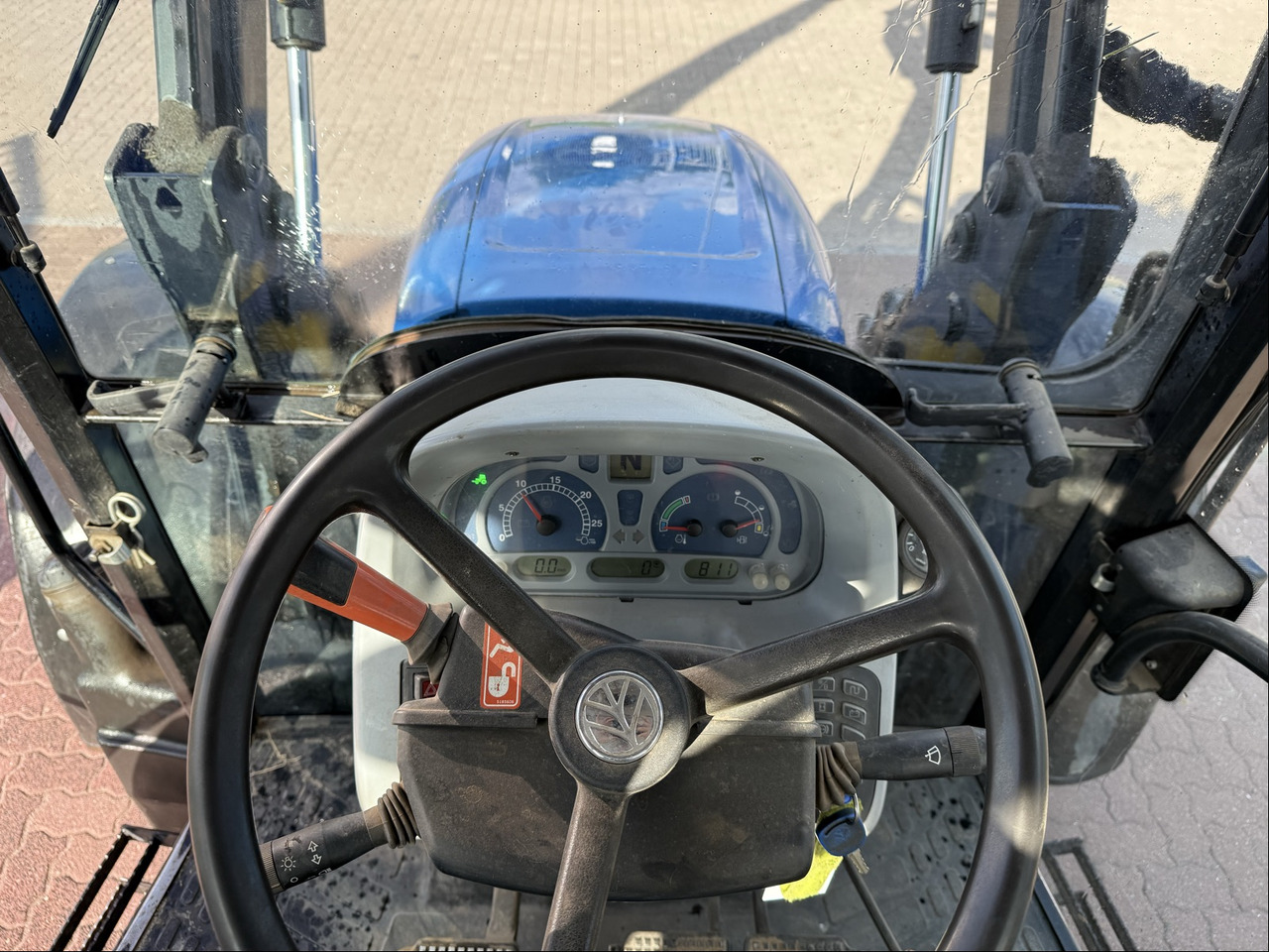 New Holland T5050 - Trator: foto 5 New Holland T5050 - Trator: foto 5