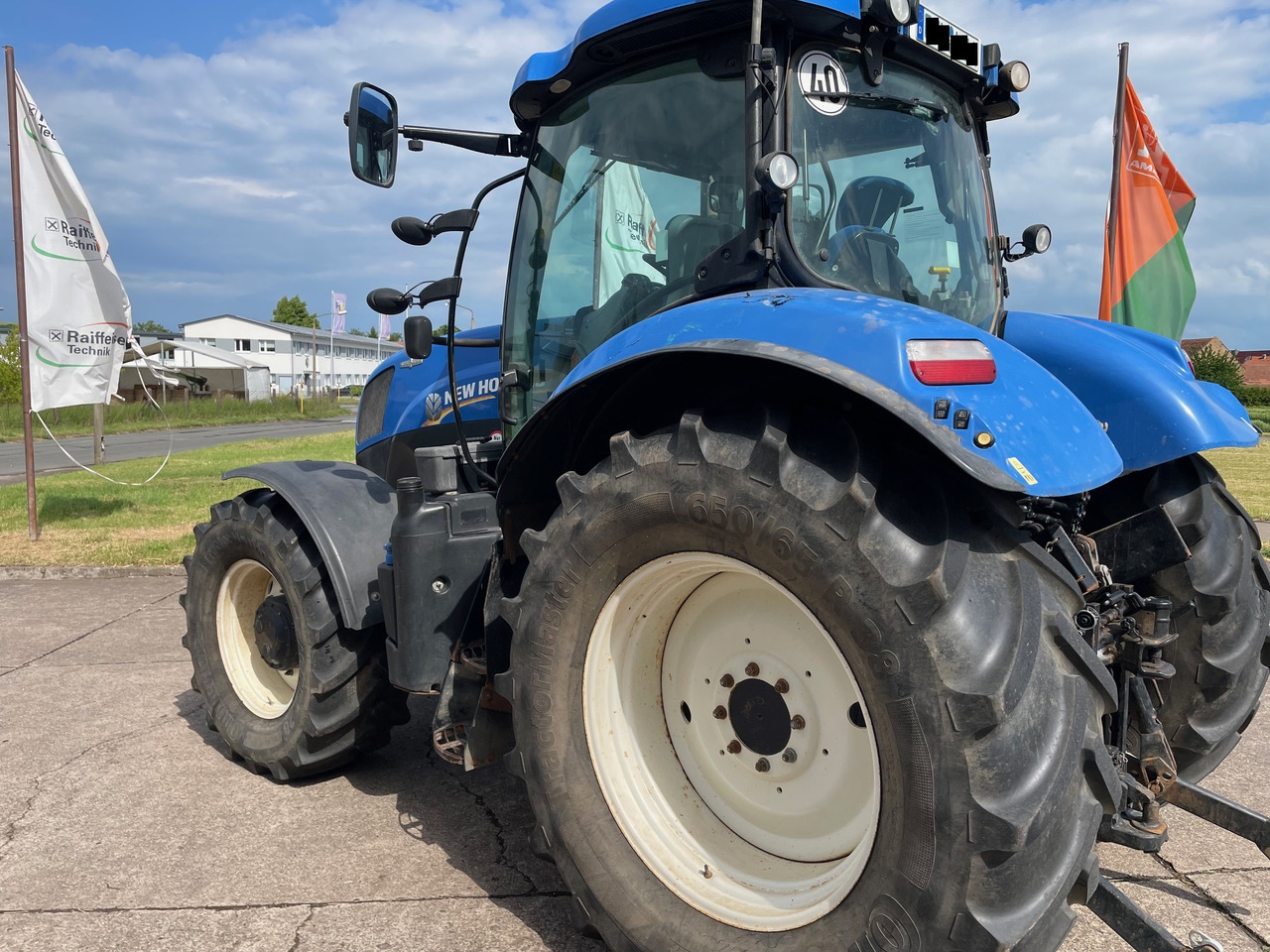 New Holland T7.210 Autocommand - Trator: foto 4 New Holland T7.210 Autocommand - Trator: foto 4