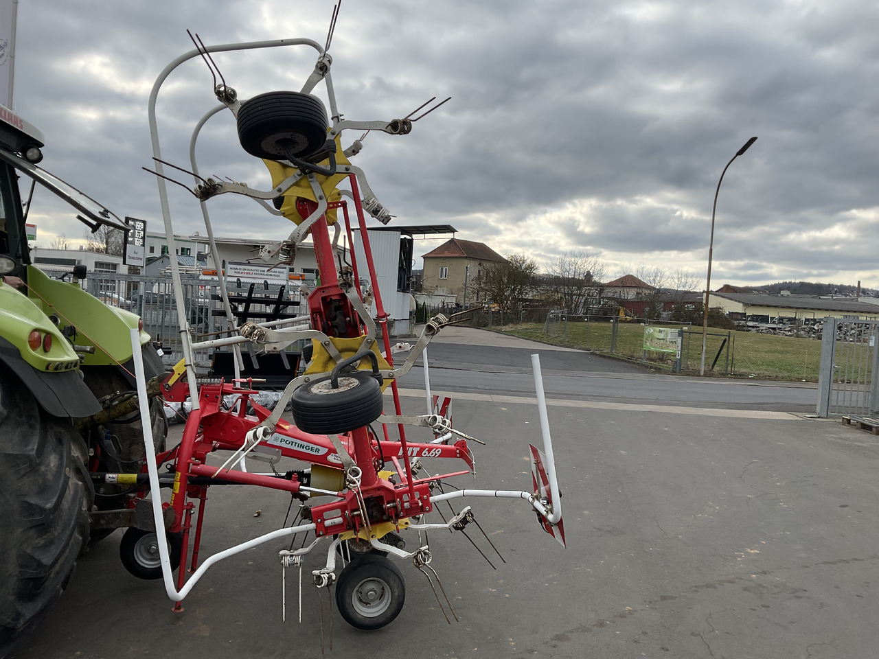 Pöttinger 6.69 Hit - Ancinho enleirador: foto 2 Pöttinger 6.69 Hit - Ancinho enleirador: foto 2