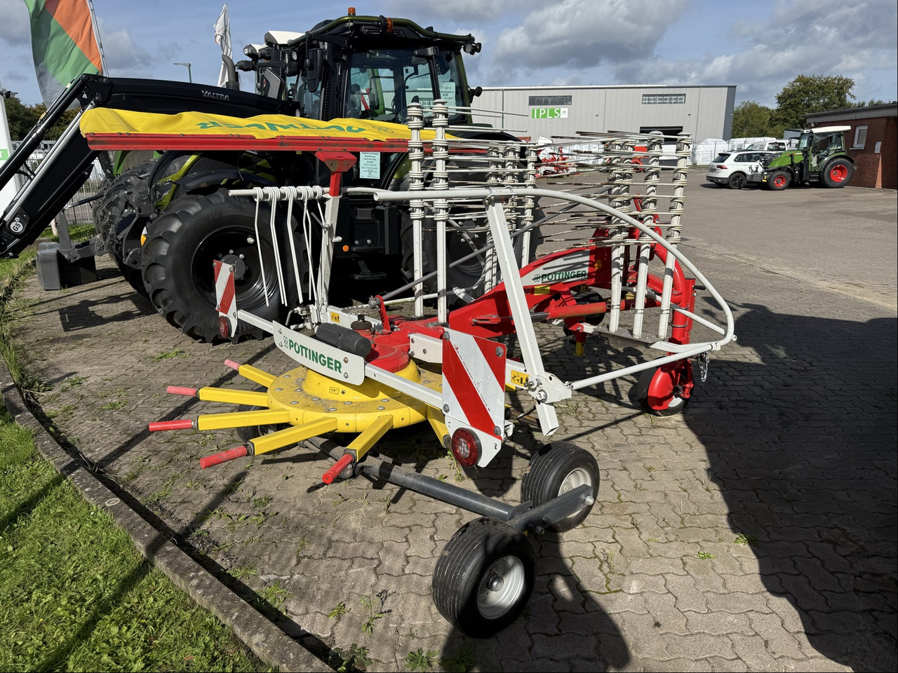 Pöttinger TOP 422 Einkreiselschwader - Ancinho enleirador: foto 5 Pöttinger TOP 422 Einkreiselschwader - Ancinho enleirador: foto 5