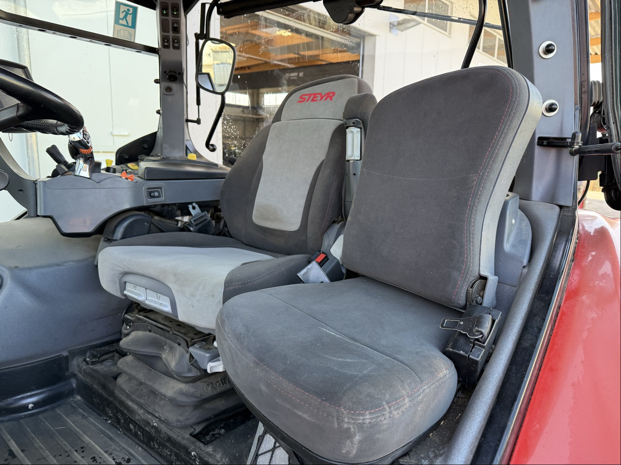 Steyr 6270 Terrus CVT - Trator: foto 5 Steyr 6270 Terrus CVT - Trator: foto 5