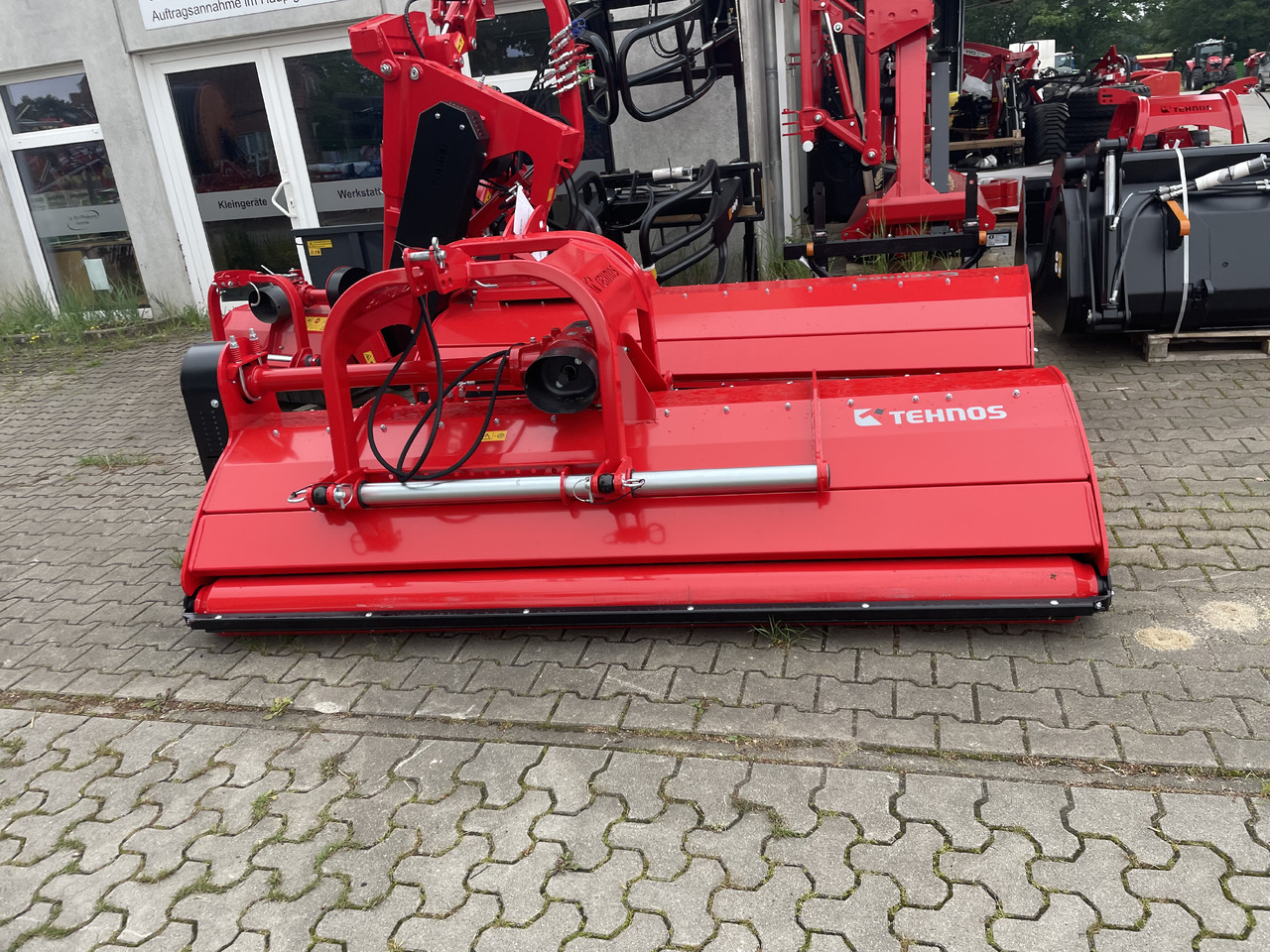 Tehnos Mulcher MU 280 R Profi LW - Triturador de martelos: foto 1 Tehnos Mulcher MU 280 R Profi LW - Triturador de martelos: foto 1