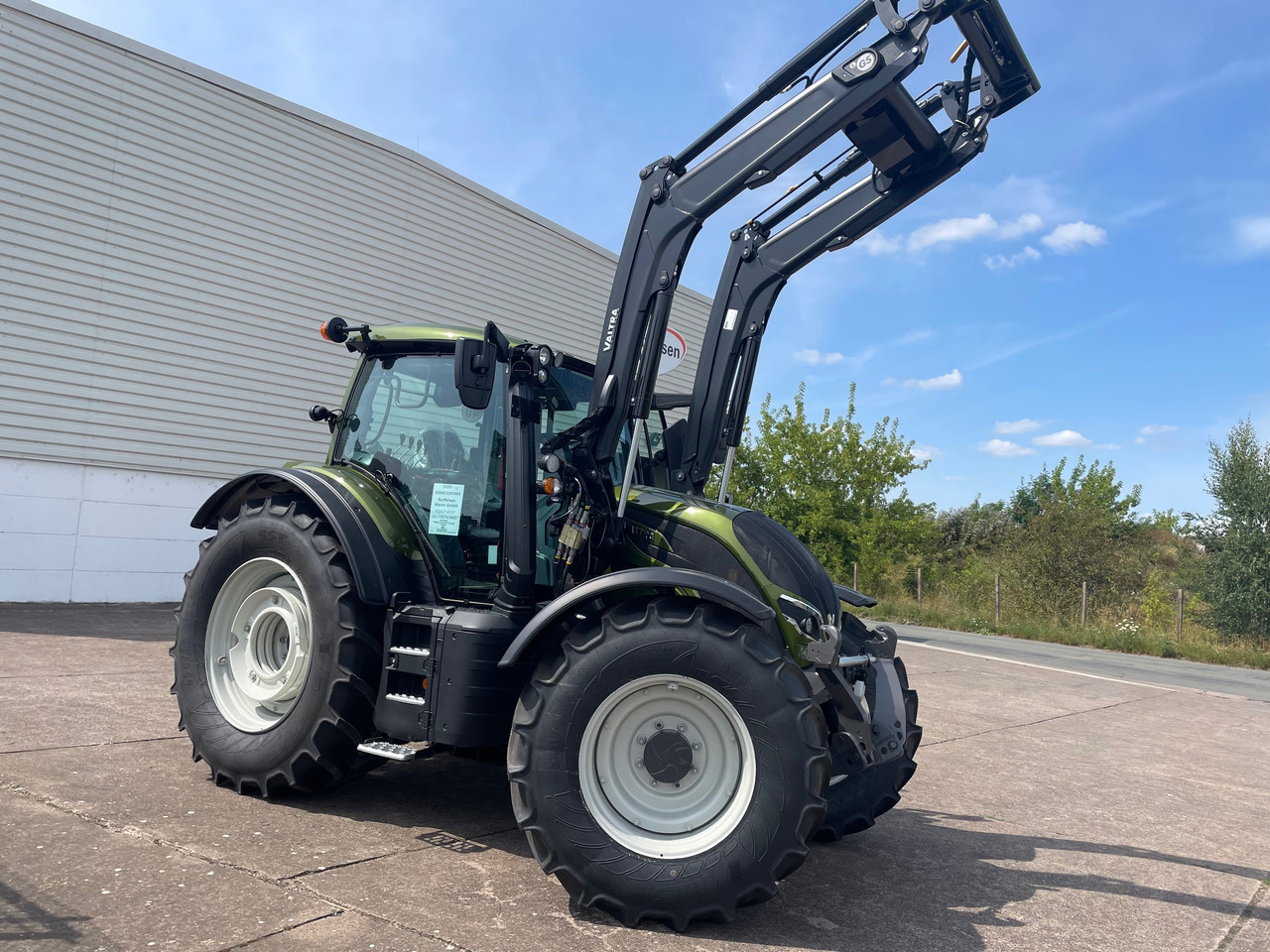 Valtra N155 EA 2B1 - Trator: foto 5 Valtra N155 EA 2B1 - Trator: foto 5