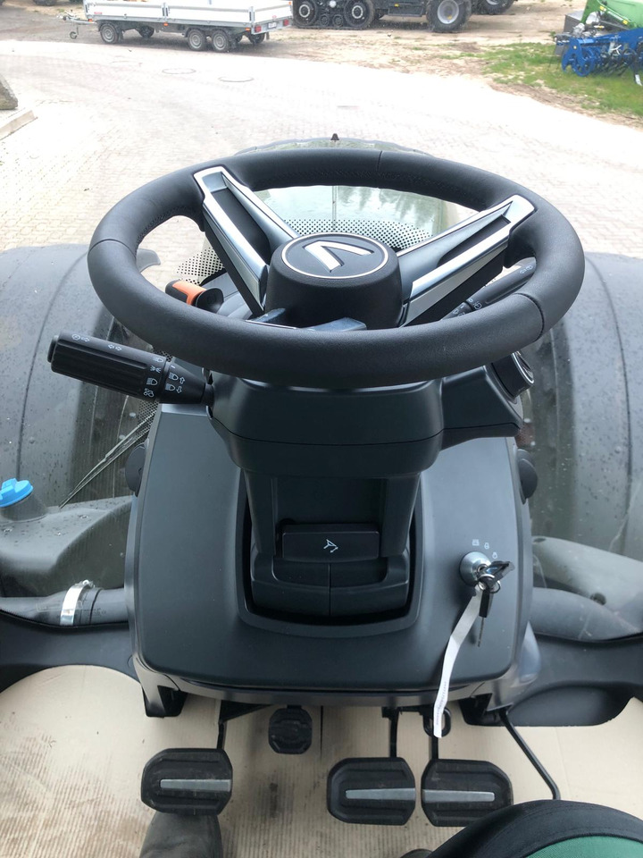 Valtra T175EA - Trator: foto 3 Valtra T175EA - Trator: foto 3