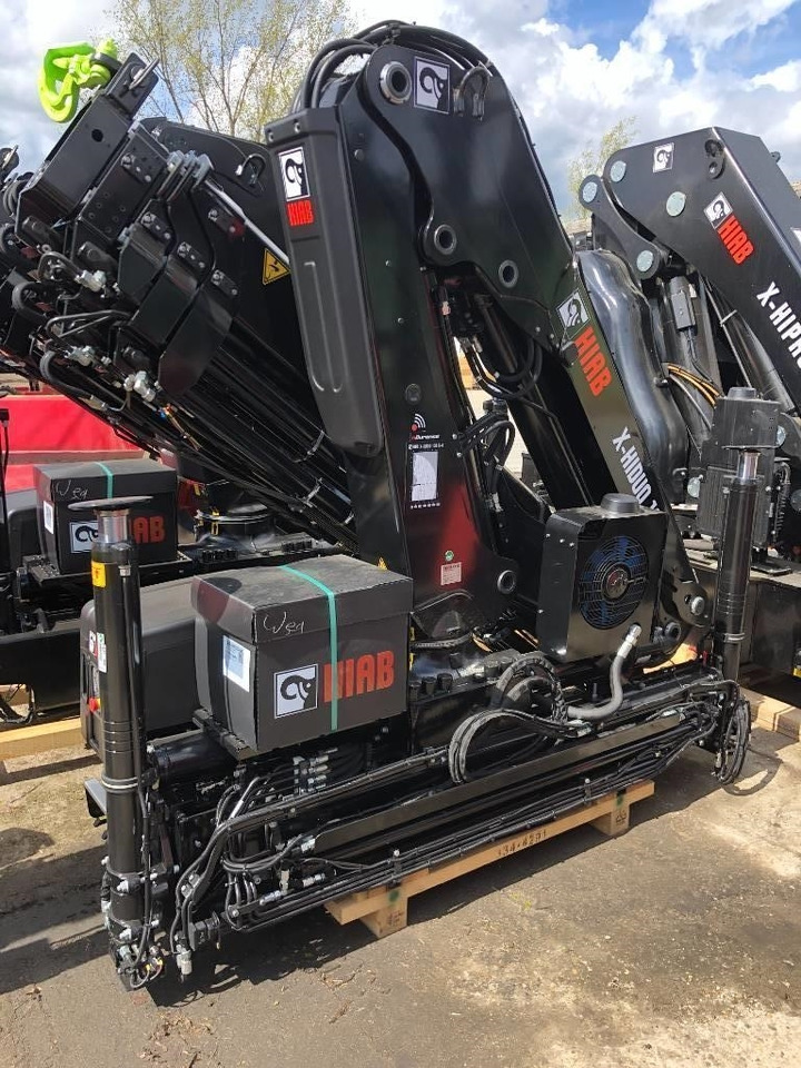 Hiab X-HiDuo 138 D-4 - Grua para camião por Camião: foto 1 Hiab X-HiDuo 138 D-4 - Grua para camião por Camião: foto 1