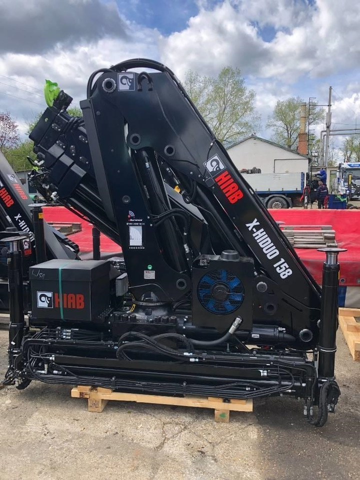 Hiab X-HiDuo 158 D-4 - Grua para camião por Camião: foto 1 Hiab X-HiDuo 158 D-4 - Grua para camião por Camião: foto 1