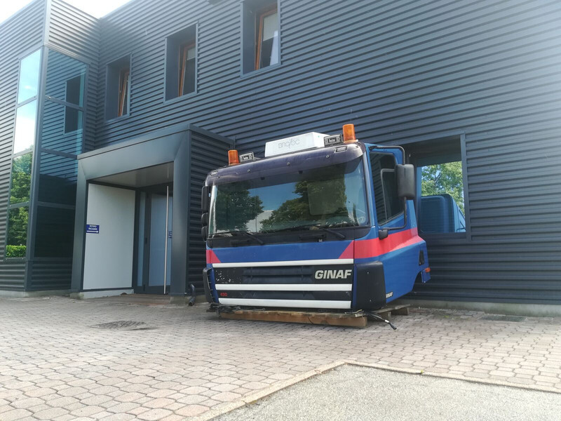 DAF CF65 CF75 CF85 Euro 3 - Cabine e interior por Camião: foto 1 DAF CF65 CF75 CF85 Euro 3 - Cabine e interior por Camião: foto 1