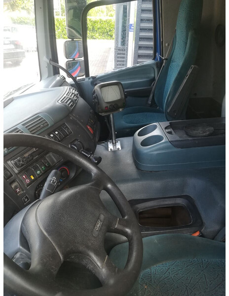 DAF CF65 CF75 CF85 Euro 3 - Cabine e interior por Camião: foto 5 DAF CF65 CF75 CF85 Euro 3 - Cabine e interior por Camião: foto 5