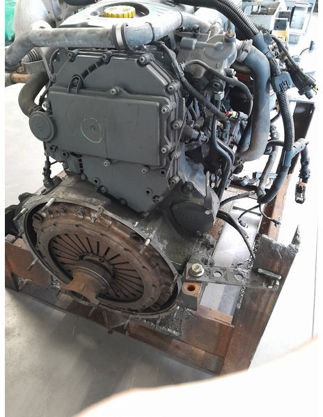 Iveco STRALIS CURSOR 8 F2BE3681 E5 - Motor por Camião: foto 5 Iveco STRALIS CURSOR 8 F2BE3681 E5 - Motor por Camião: foto 5