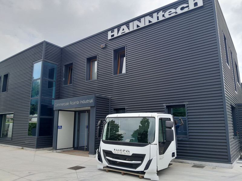 Iveco Trakker E6 - Cabine e interior por Camião: foto 2 Iveco Trakker E6 - Cabine e interior por Camião: foto 2