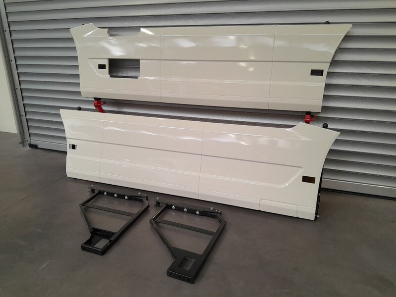 Volvo FH EURO 6 SIDESKIRT / CARENE - Aerodinâmica/ Aerofólio por Camião: foto 2 Volvo FH EURO 6 SIDESKIRT / CARENE - Aerodinâmica/ Aerofólio por Camião: foto 2