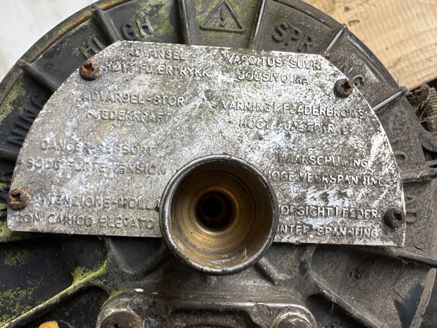 FORD CARGO BRAKE VALVE - Válvula de freio por Camião: foto 3 FORD CARGO BRAKE VALVE - Válvula de freio por Camião: foto 3