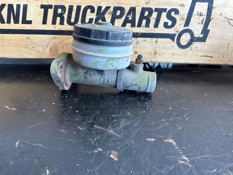 FORD CARGO BRAKE VALVE - Válvula de freio por Camião: foto 2 FORD CARGO BRAKE VALVE - Válvula de freio por Camião: foto 2