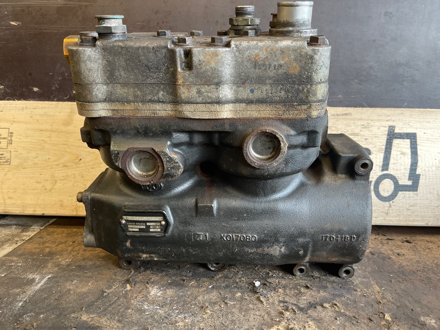 MAN COMPRESSOR 51.54100-7248 - Compressor, sistema de ar comprimido por Camião: foto 5 MAN COMPRESSOR 51.54100-7248 - Compressor, sistema de ar comprimido por Camião: foto 5