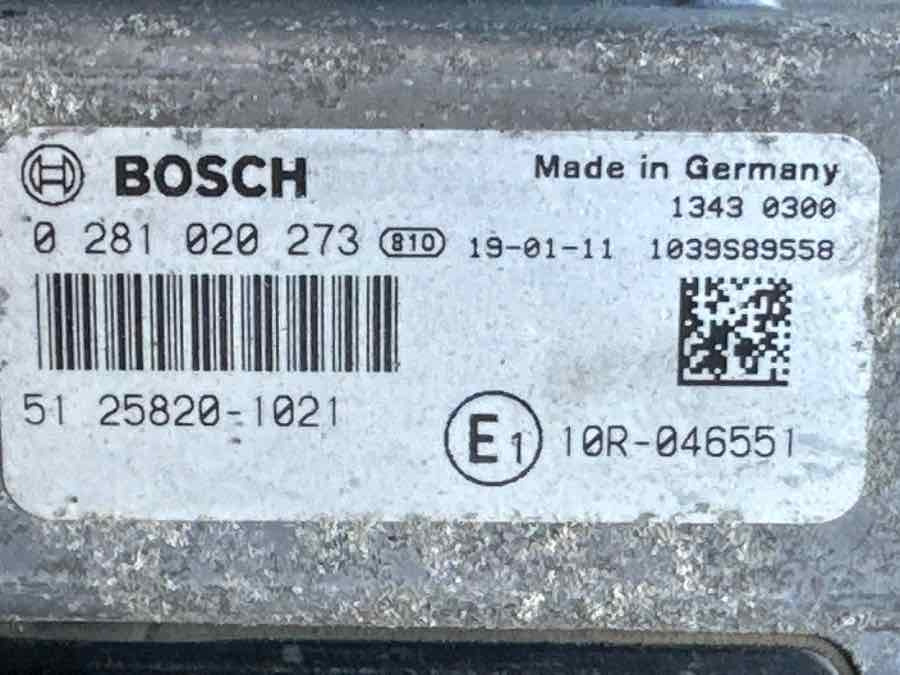 MAN ECU 51.25804-7825 - Sistema elétrico por Camião: foto 3 MAN ECU 51.25804-7825 - Sistema elétrico por Camião: foto 3