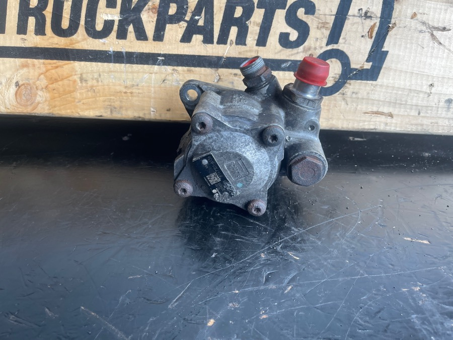 MAN HYDRAULIC PUMP 81.47101-6136 - Direcção por Camião: foto 2 MAN HYDRAULIC PUMP 81.47101-6136 - Direcção por Camião: foto 2