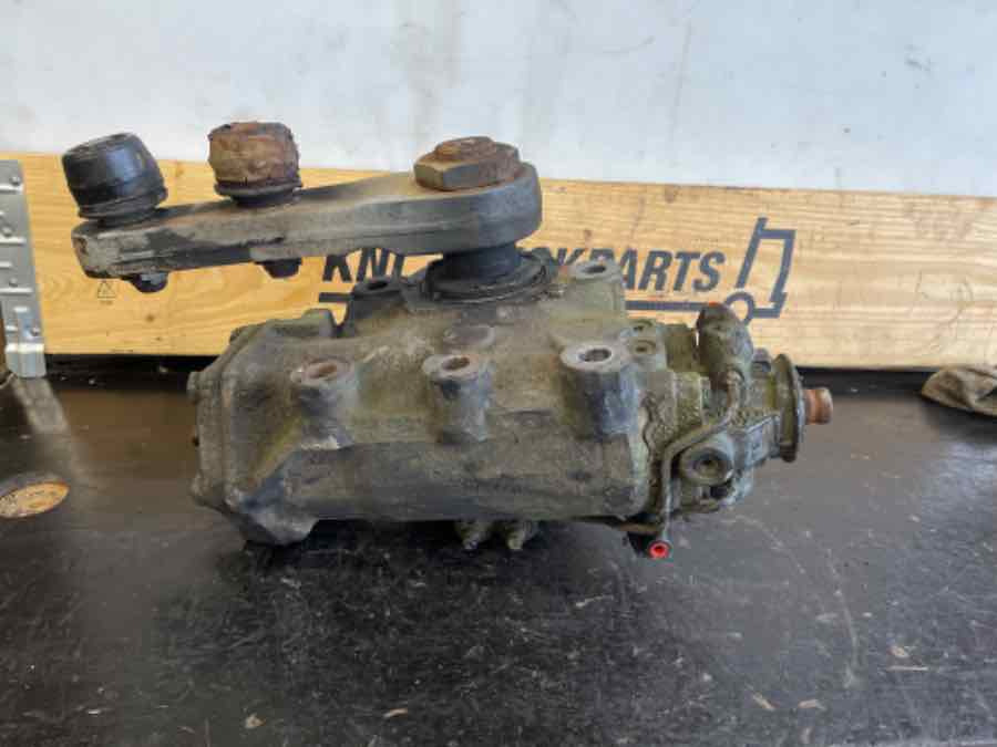 MAN STEERING GEAR 81.46200-6496 - Direcção por Camião: foto 3 MAN STEERING GEAR 81.46200-6496 - Direcção por Camião: foto 3