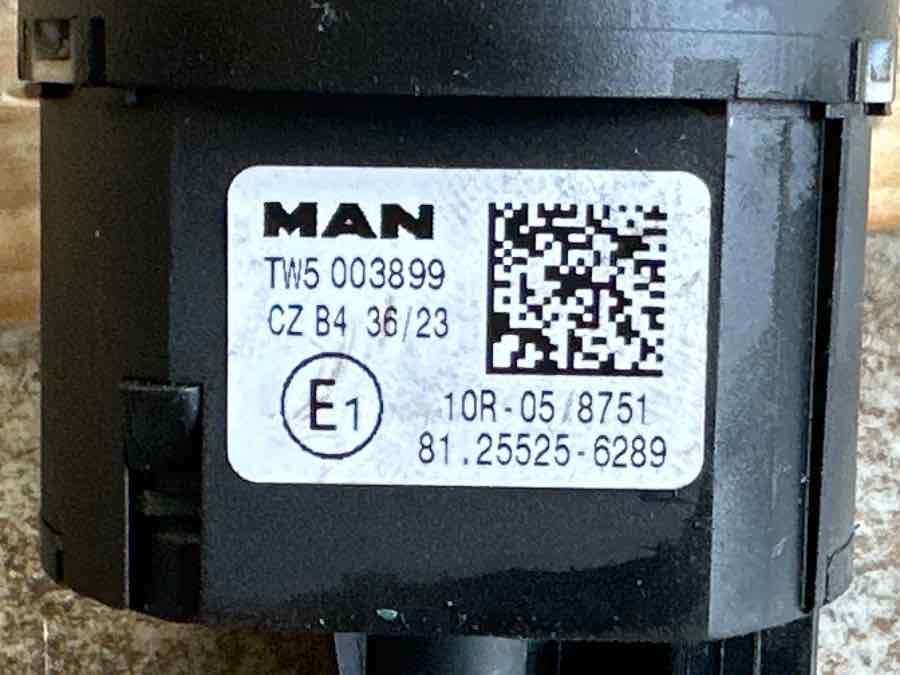 MAN SWITCH LIGHT 81.25525-6289 - Sistema elétrico por Camião: foto 3 MAN SWITCH LIGHT 81.25525-6289 - Sistema elétrico por Camião: foto 3