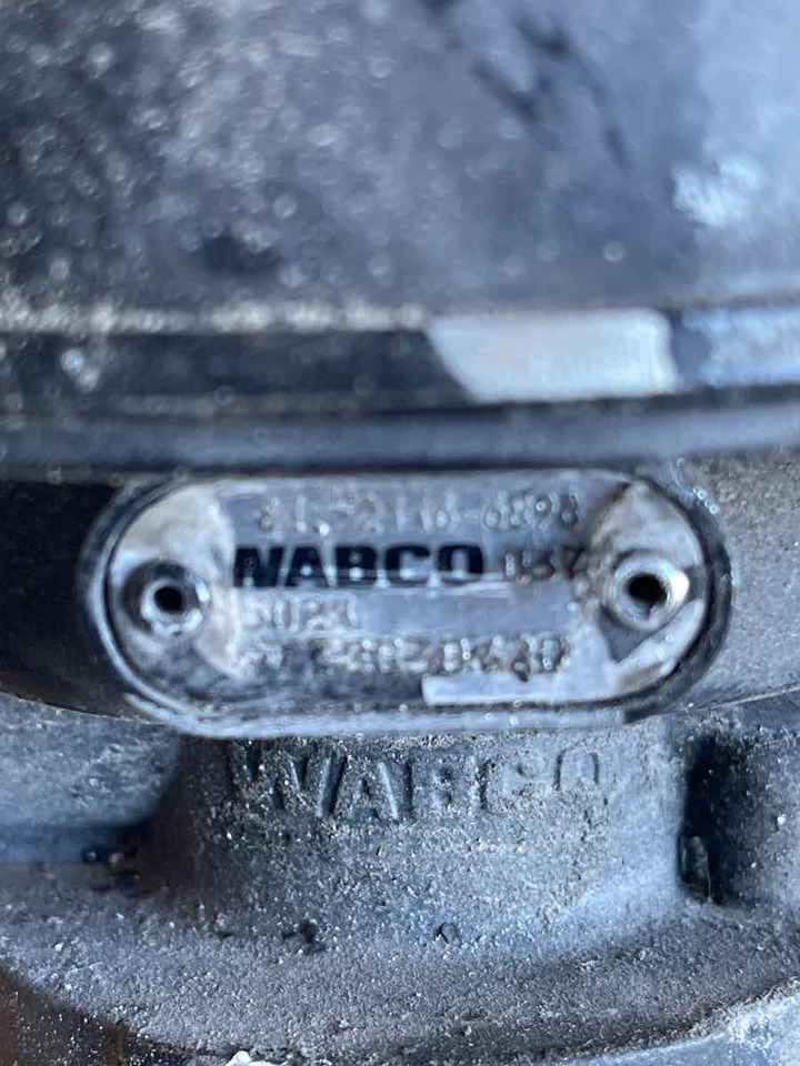 MAN VALVE 81.52116-6068 - Válvula de freio por Camião: foto 2 MAN VALVE 81.52116-6068 - Válvula de freio por Camião: foto 2