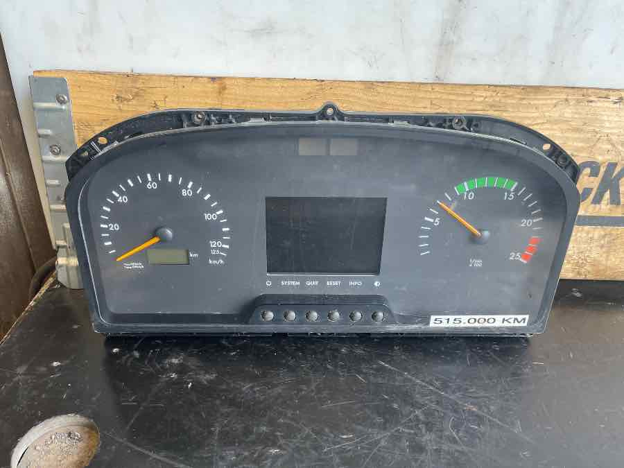 MERCEDES CLUSTER INSTRUMENT A0054466921 - Painel de instrumentos por Ônibus: foto 1 MERCEDES CLUSTER INSTRUMENT A0054466921 - Painel de instrumentos por Ônibus: foto 1