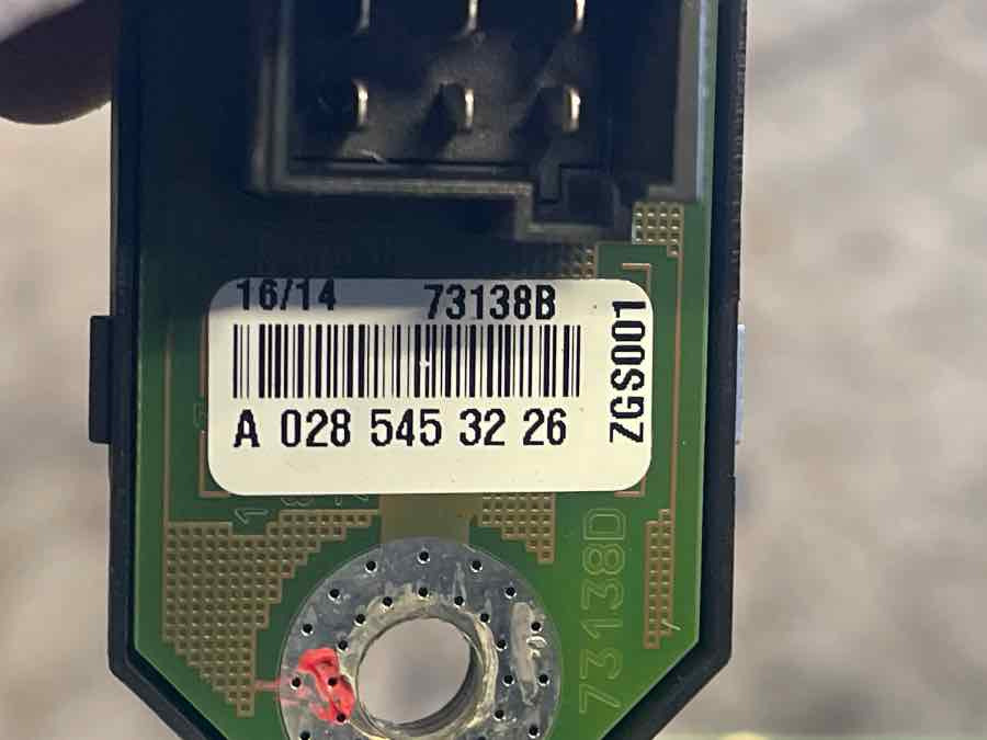 MERCEDES ECU A0285453226 - Centralina electrónica por Ônibus: foto 2 MERCEDES ECU A0285453226 - Centralina electrónica por Ônibus: foto 2