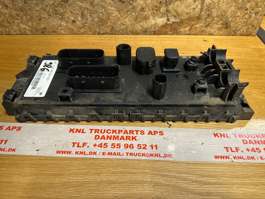 MERCEDES ECU SAM A0004467861 - Sistema elétrico por Camião: foto 1 MERCEDES ECU SAM A0004467861 - Sistema elétrico por Camião: foto 1