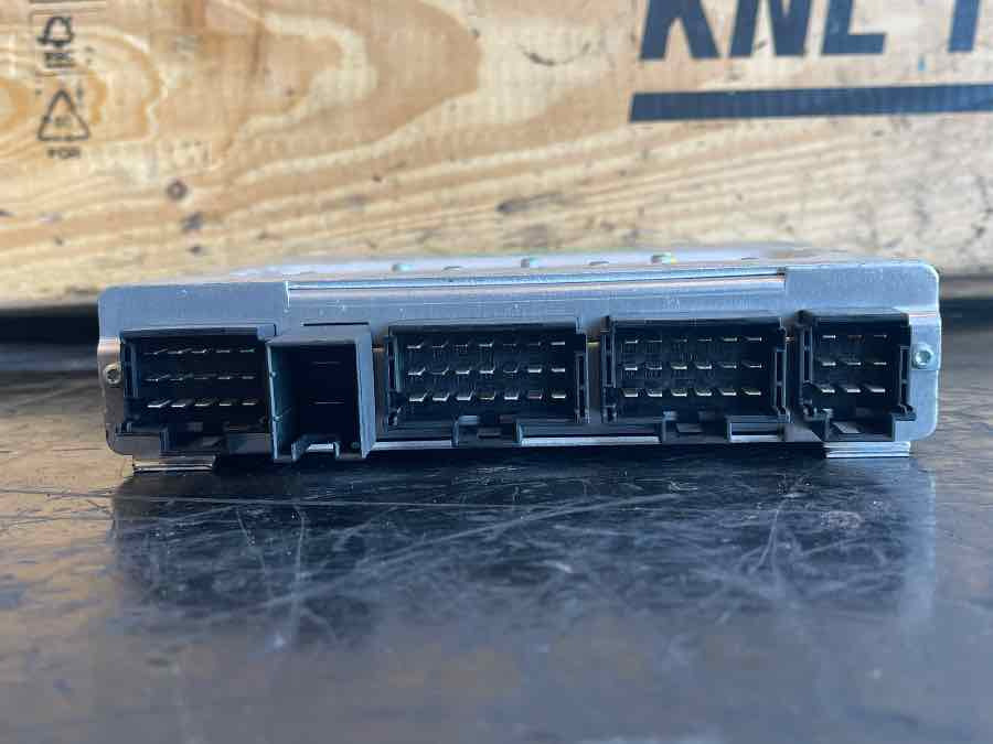 MERCEDES ECU TEMIC A0004461003 - Centralina electrónica por Ônibus: foto 2 MERCEDES ECU TEMIC A0004461003 - Centralina electrónica por Ônibus: foto 2