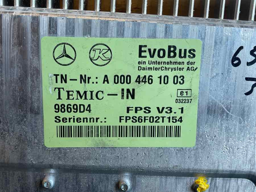 MERCEDES ECU TEMIC A0004461003 - Centralina electrónica por Ônibus: foto 3 MERCEDES ECU TEMIC A0004461003 - Centralina electrónica por Ônibus: foto 3