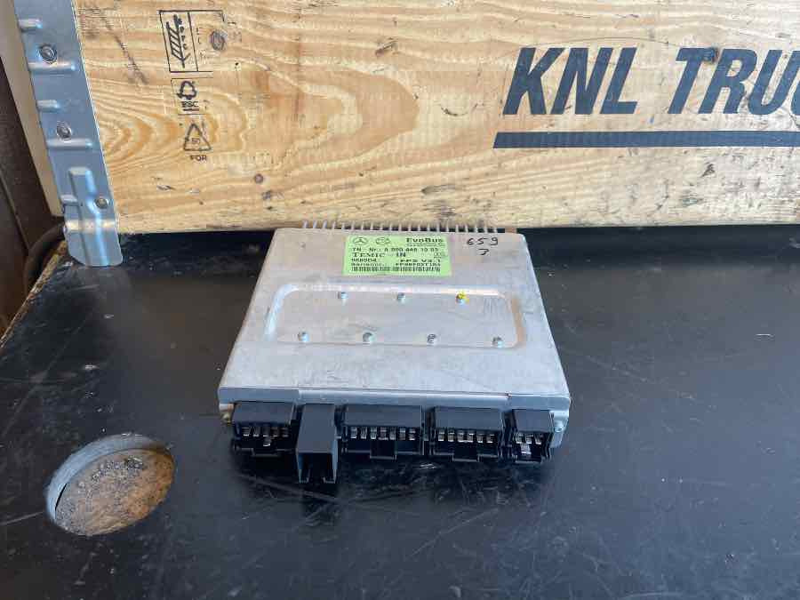 MERCEDES ECU TEMIC A0004461003 - Centralina electrónica por Ônibus: foto 1 MERCEDES ECU TEMIC A0004461003 - Centralina electrónica por Ônibus: foto 1