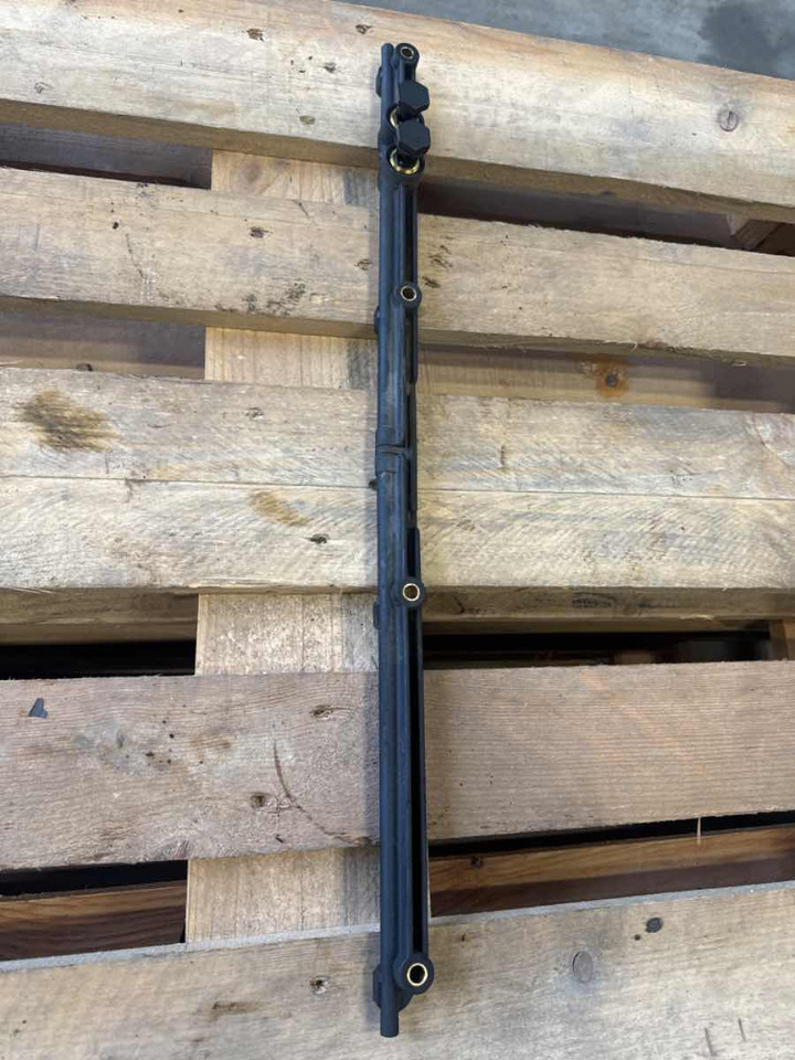 SCANIA FUEL KIT MANIFOLD / PIPES 1942650 - Sistema de combustível por Camião: foto 1 SCANIA FUEL KIT MANIFOLD / PIPES 1942650 - Sistema de combustível por Camião: foto 1